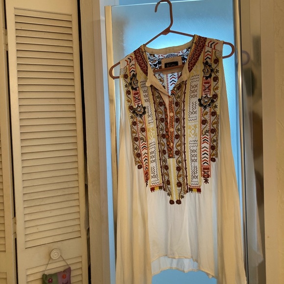 Johnny Was white tunic. - Picture 1 of 4